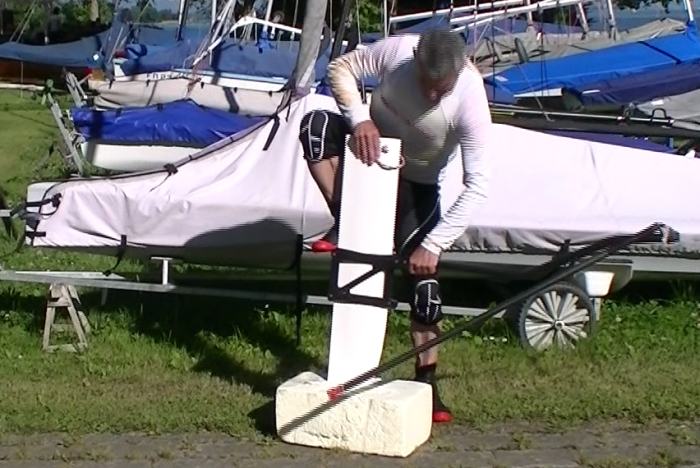 Gleichgewichtsübung beim Ruderblatt entfernen.